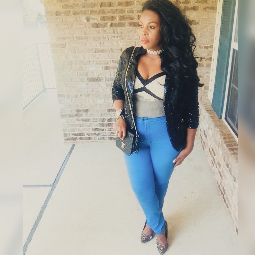 MEET YOUR POSHER💖 YOUTUBER >Towanda the Stylist - Picture 7 of 13
